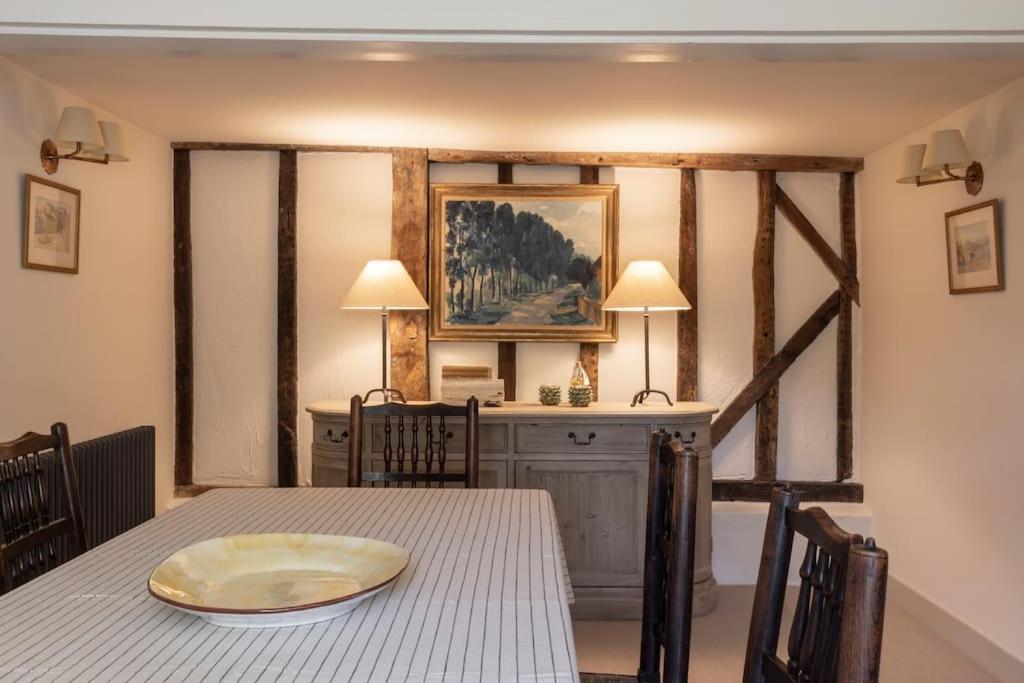 Cosy Cottage With Beautiful Garden, Hottub & Sauna Marden  Exteriör bild